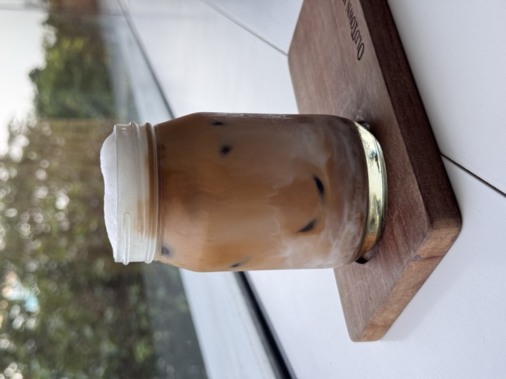 Foto menu Oatmilk cafe latte