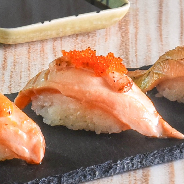 Foto menu Nigiri Salmon Aburi Dynamite
