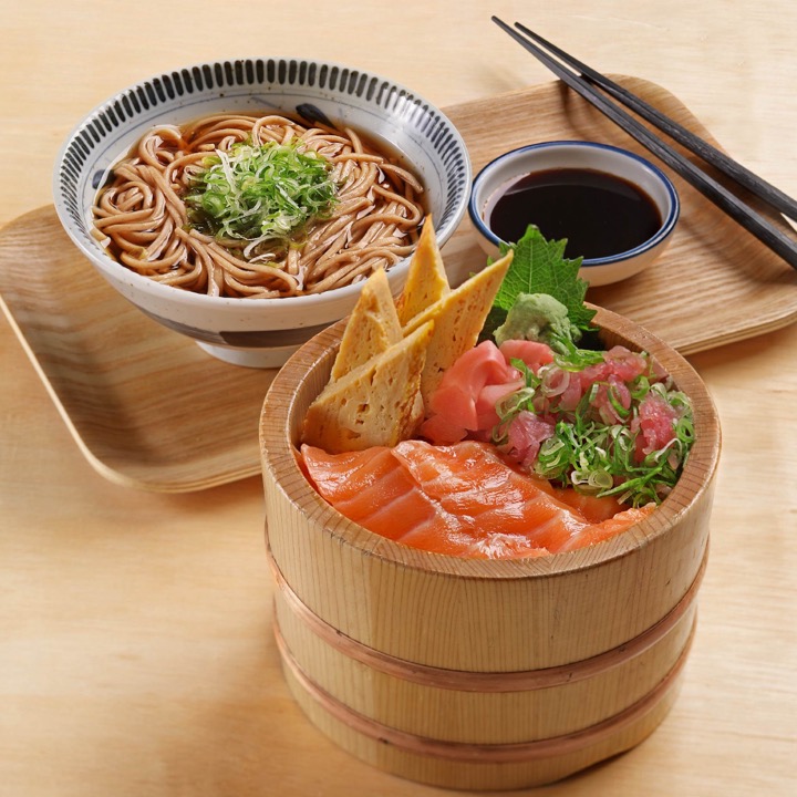 Foto menu Salmon Toro Tuna Set