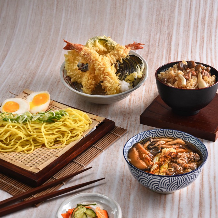 Foto menu Assrt Tempura Tsukemen Set