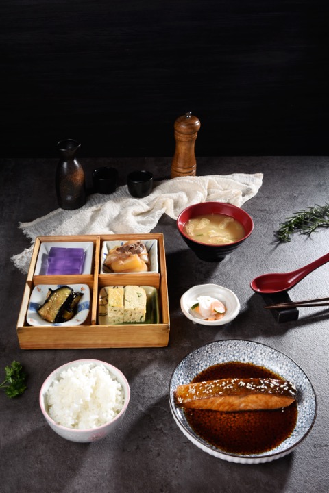 Foto menu Grilled Salmon Teriyaki Set